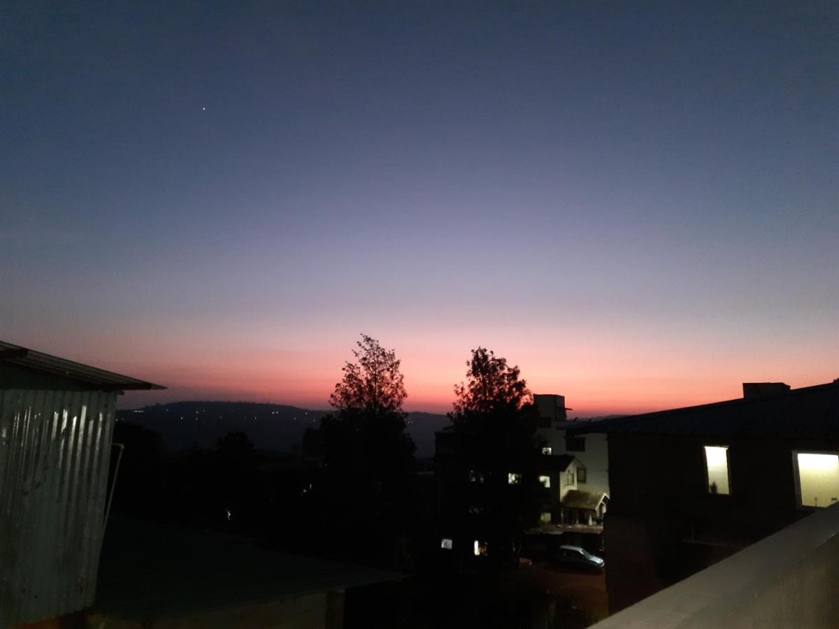 Trimurti Holiday Home Panchgani Zewnętrze zdjęcie